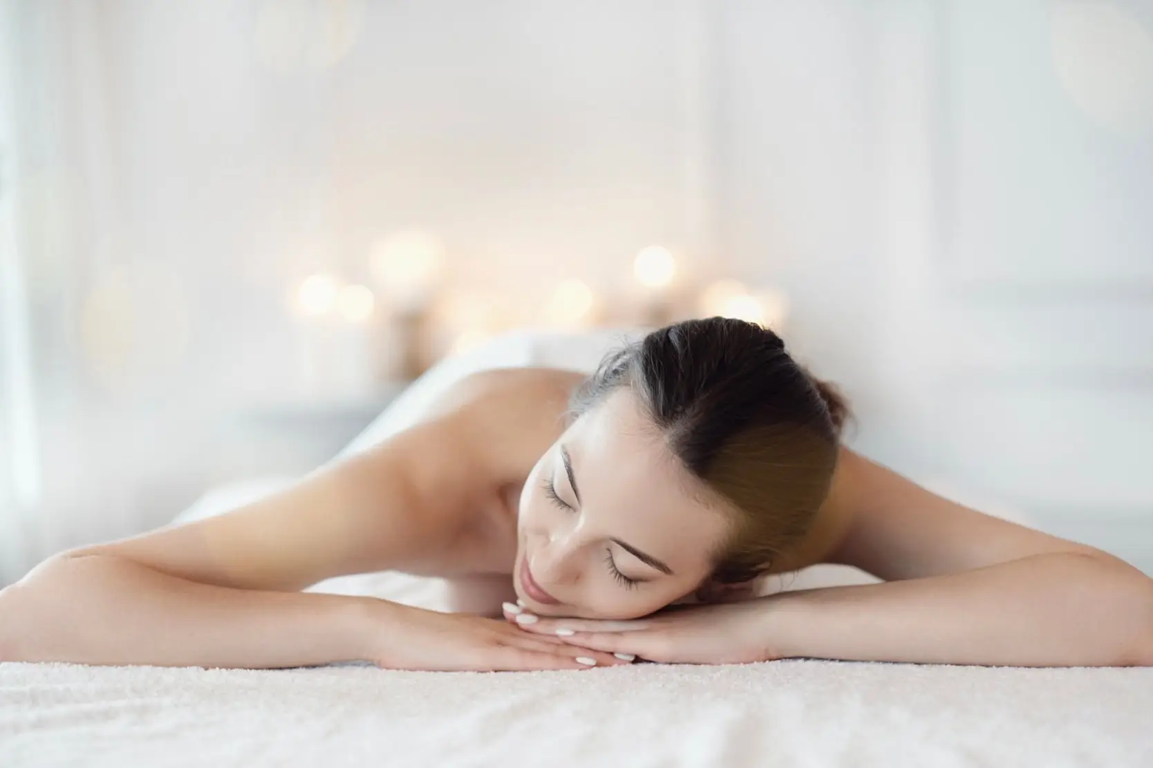 Serene head spa and body therapy session at D4 Season