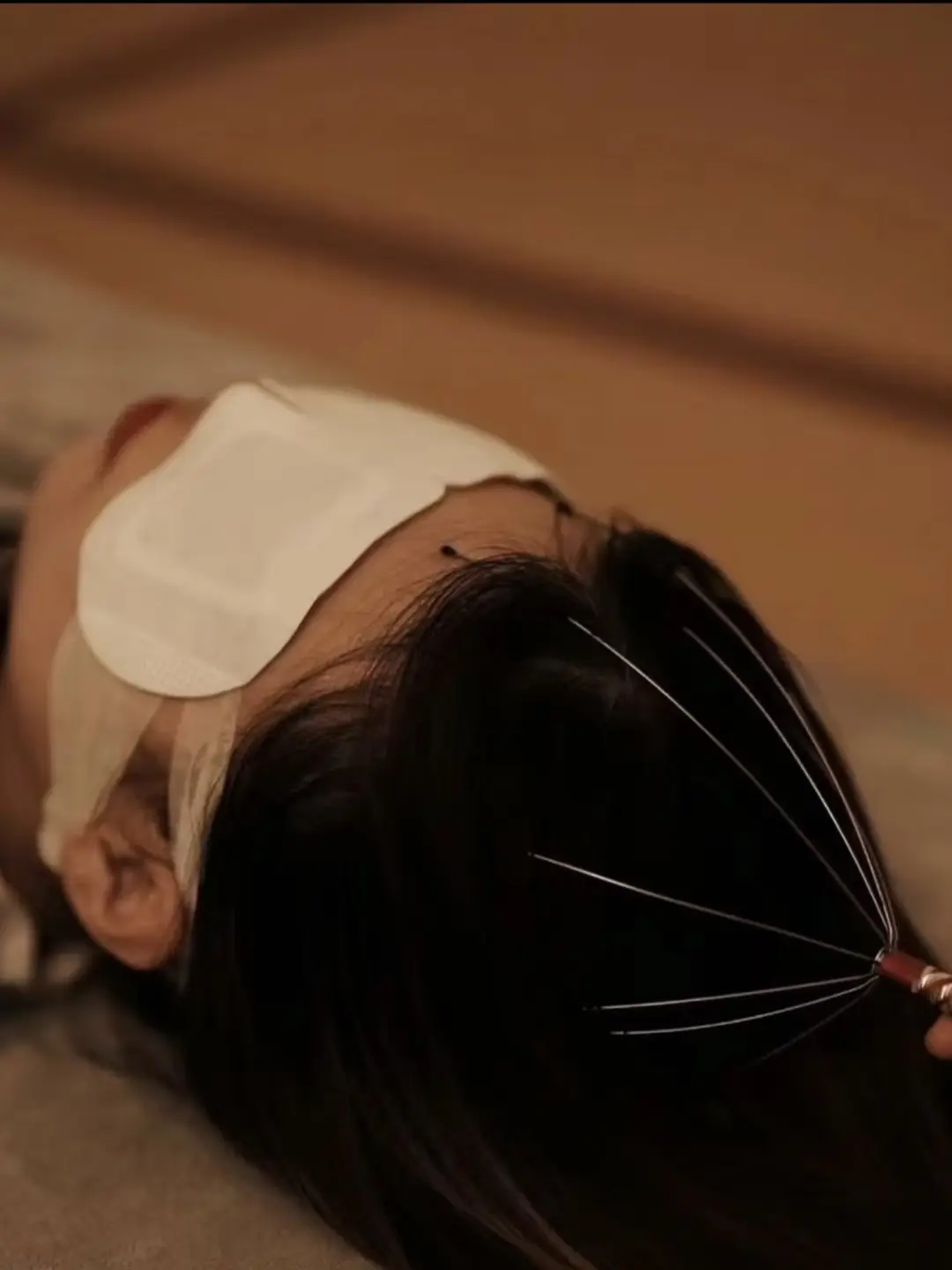 Relaxing scalp massage within the 90-minute Keravive session in Shoreline, WA